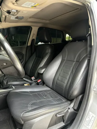 Ford Fiesta 1.6 Sportback Se Mecánica