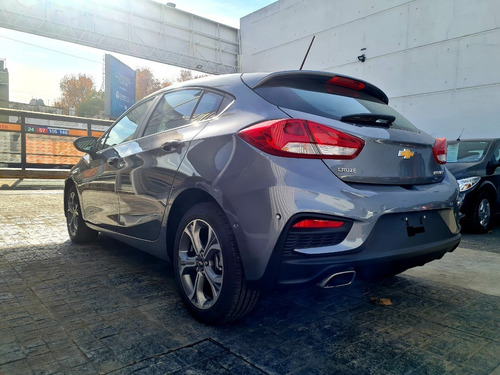 Imagen 10 de 25 de Nuevo Chevrolet Cruze 5 Premier 2023 Automatico 0km Smar1