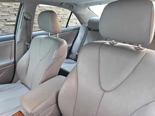 Toyota Camry XLE V6 AT6