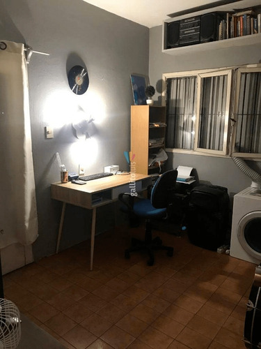 Venta Casa.la Blanqueada. 3 Dormitorios, 1 Baño, Azotea
