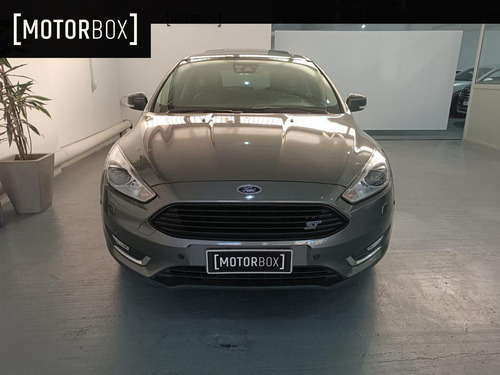 Ford Focus Titanium 2.0 At Divino! 2.0 - Motorbox