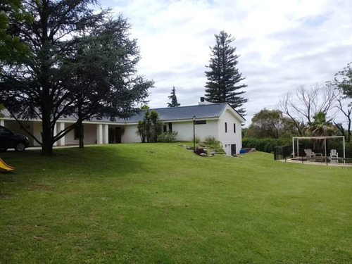Imponente Lote Esquina De 3800 M2 (95 X 40)- Ideal Para Housing