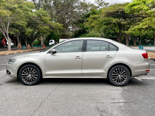 Volkswagen Jetta 2.0 Tsi Highline 4p