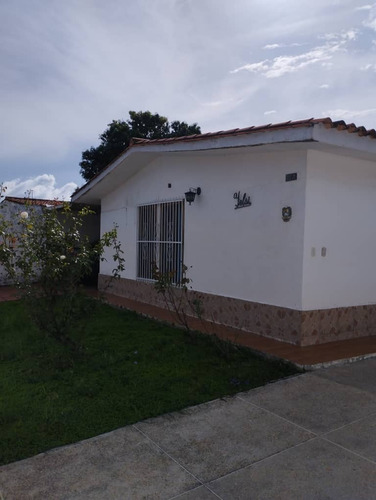 Imagen 2 de 11 de Jap-cod891 Venta Casa En Los Bucares 380 Mts2 Calle Cerrada