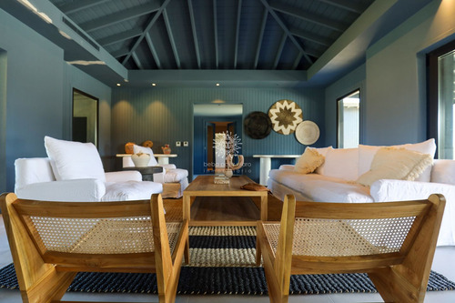 Casa De Diseño En Venta Puerto Quetzal, La Barra (ref: Bpv-10269)
