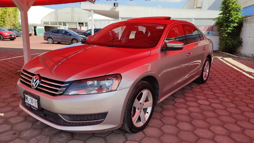 Imagen 1 de 15 de Volkswagen Passat 2013 2.5 Sportline At
