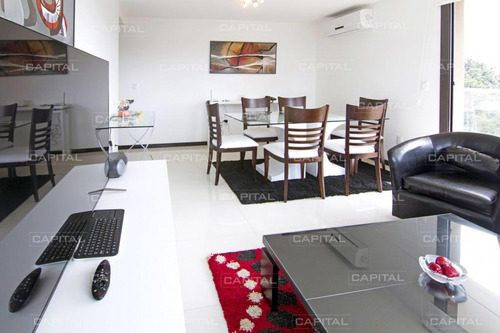 Moderno Apartamento De Dos Dormitorios - Punta Del Este- Ref: 30614