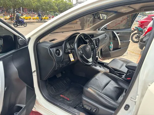 Toyota Corolla SEG 1.8 AT