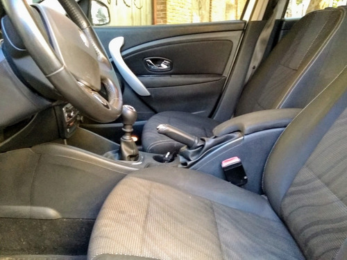 Renault Fluence 2.0 Dynamique 2013