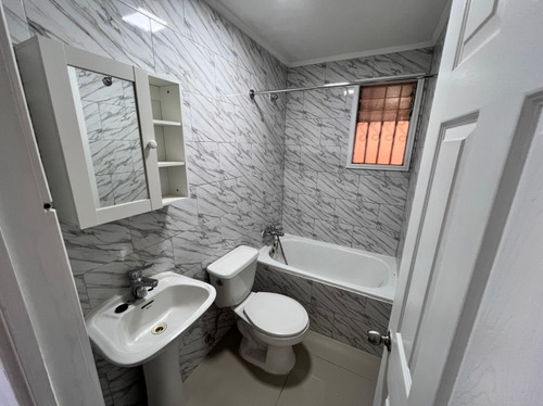 Casa Remodelada En Los Castaños