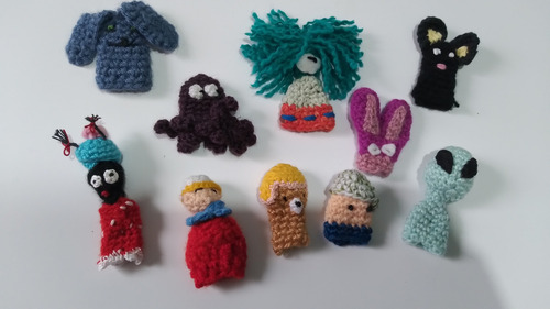 12 Títeres De Dedo Marionetas Surtidos Tejidos A Crochet