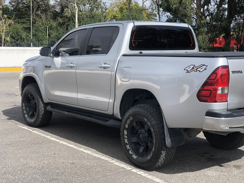 Toyota Hilux Pick-up 2.8 Cd Srx 177cv 4x4