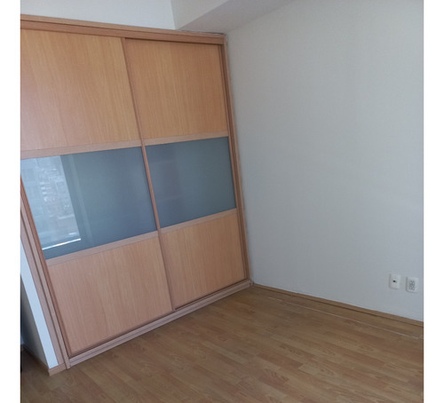 Depto Muy Iluminado Ultimo Piso Solencioso Con Excelente Vista, Recien Remodelado Amplio Muy Limpio Con 2 Estacionamientos Fijos Cuenta Con Alberca Gimnasio Salon De Fiestas Ludoteca Sala De Cine Area