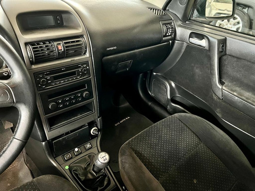 Imagen 5 de 17 de Chevrolet Astra 2.0 Gls