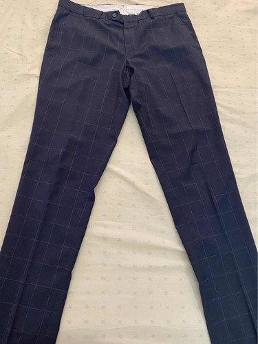 Pantalón Zara De Hombre Talla 32. Usado