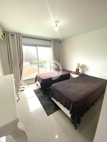 Apartamento En Venta - Brava- Ref: 3902