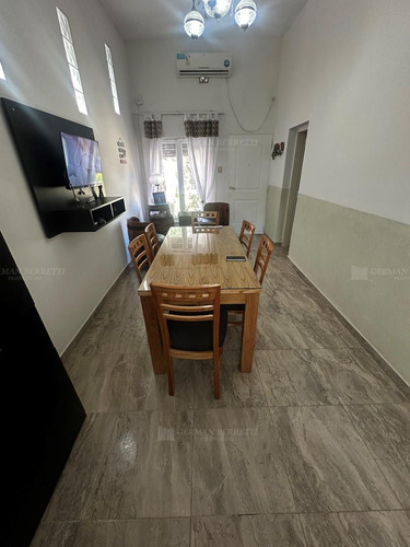 Casa En Venta En Remedios De Escalada, Lanús, G.b.a. Zona Sur