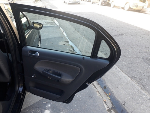 Volkswagen Voyage 2012 1.0 Vht Total Flex 4p