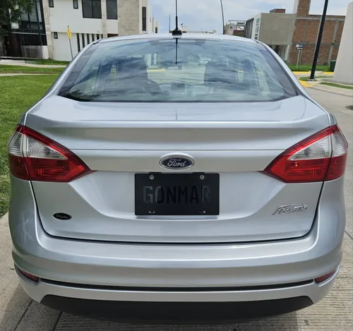 Ford Fiesta 1.6 S Sedan Mt