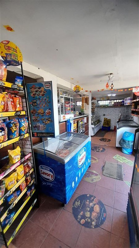 Casa Esquina En Venta Con Local Comercial Funcionando