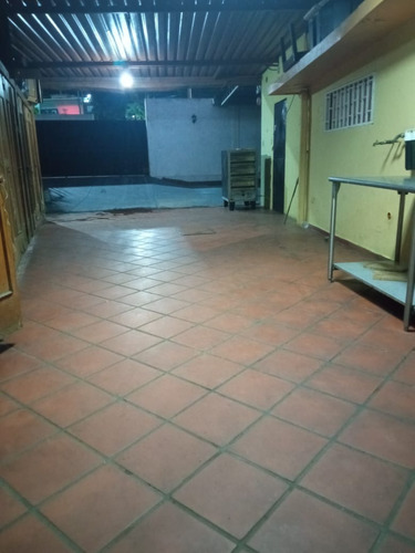 Imagen 4 de 11 de Cocina Industrial En Lechería, Sector Las Garzas, Muy Cerca De La Av. Intercomunal
