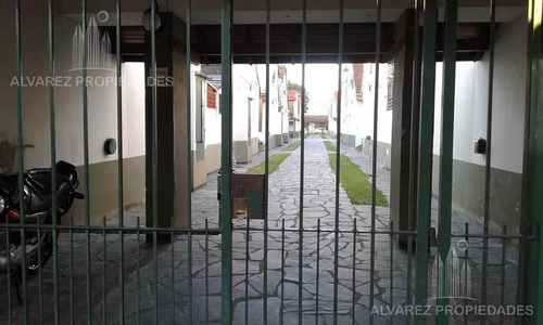 Imagen 5 de 13 de Ph - Castelar