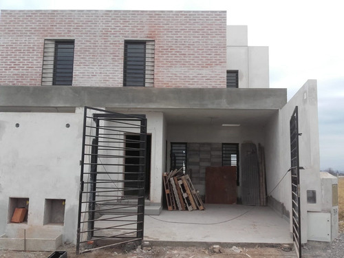 Imagen 3 de 16 de Duplex A Estrenar Venta Via Aurelia 3 Dorm
