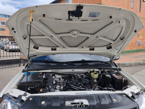 Volkswagen Amarok 2.0 Trendline 4x4 Estacas Diesel