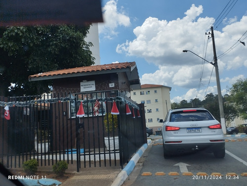 Vendo Apartamento Com 2quartos Salade Star 01 Banheiro Área