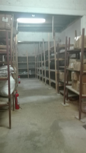 Amplia Propiedad Para Reciclar Proximo A Plaza Indepedencia