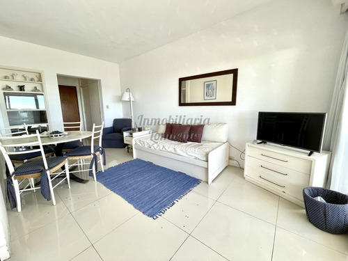 Imagen 7 de 14 de Venta Apartamento 1 Dormitorio Edificio Vanguardia