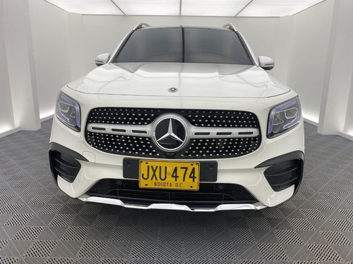 Imagen 4 de 25 de Mercedes Benz Glb 200 1.332