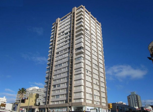 Imagen 28 de 28 de Apartamento En Venta En Punta Del Este, Mansa, Frente Al Mar! - Punta Del Este Peninsula