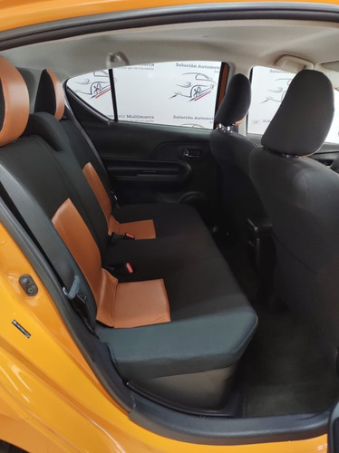 Imagen 8 de 15 de Toyota Prius C Hibrido 2019