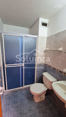 Imagen 12 de 14 de Resid. Santa Barbara, Av. Las Américas