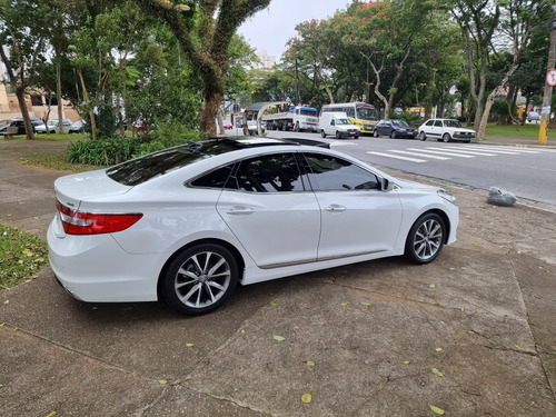 Imagem 12 de 15 de Hyundai Azera 2017 Caramelo E Teto Solar