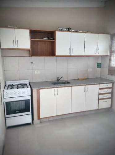 Imagen 3 de 7 de Ph Venta 1 Dormitorio 1 Baño 1 Cochera 1 Patio Y Lavadero 48 Mts2 Totales - Tandil