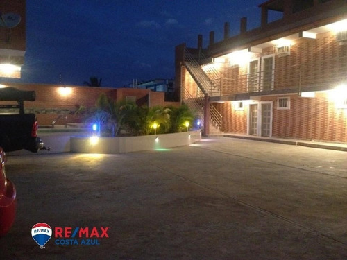 Imagen 2 de 11 de Se Vende Posada En Playa Norte Chichiriviche
