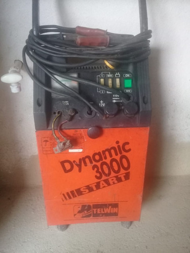 Cargador De Batería De 12/24 Volts Dynamic 3000