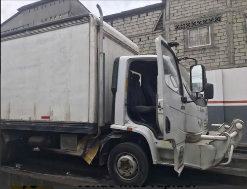 Imagen 2 de 10 de Camion Furgón 9toneladas - 2006 Mercedes Benz Accelo 915c