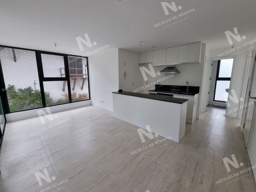 Imagen 4 de 17 de Vende Apartamento De 2 Dormitorios En Playa Mansa, Punta Del Este. Con Parrillero - Punta Del Este Mansa