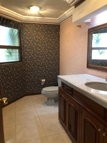 Imagen 12 de 20 de Casa Con Uso De Suelo Comercial En Camino Real Zapopan