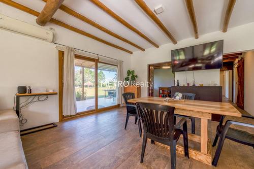Casa En Venta Sobre Lote De 1 Hectarea En Loma Escondida, Open Door