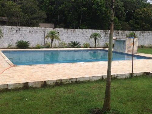 Linda Chácara No J.d São Fernando, 4 Dormitórios, Confira!