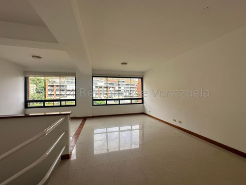 Apartamanto En Venta En Lomas De La Alameda