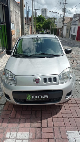 Imagem 2 de 13 de Uno Vivace Celeb. 1.0 Evo F.flex 8v 5p