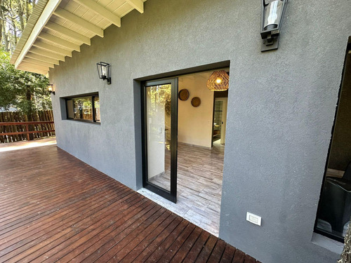 Mar Azul- Venta Casa Tres Ambientes A Estrenar Centro