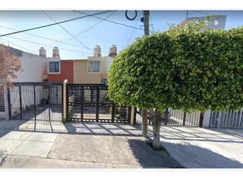 Casa En Venta Jalisco Valle De Los Olmos Colonia Jardines Del Valle, 45138 Zapopan, Jalisco. Ajrj