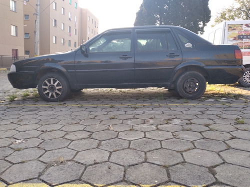 Santana 2001 Modelo 2002 Completo