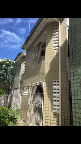 Imagem 1 de 6 de Casa Para Venda - 009952